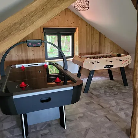Chez Les Perrin Holiday home Tendon
